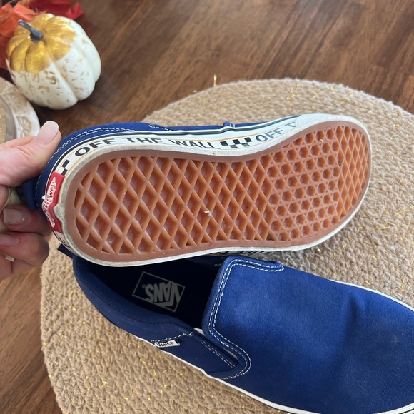 Women’s size 8 VANS BRAND NEW - Picture 5 of 7